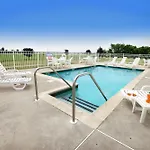 Lancaster Inn & Suites